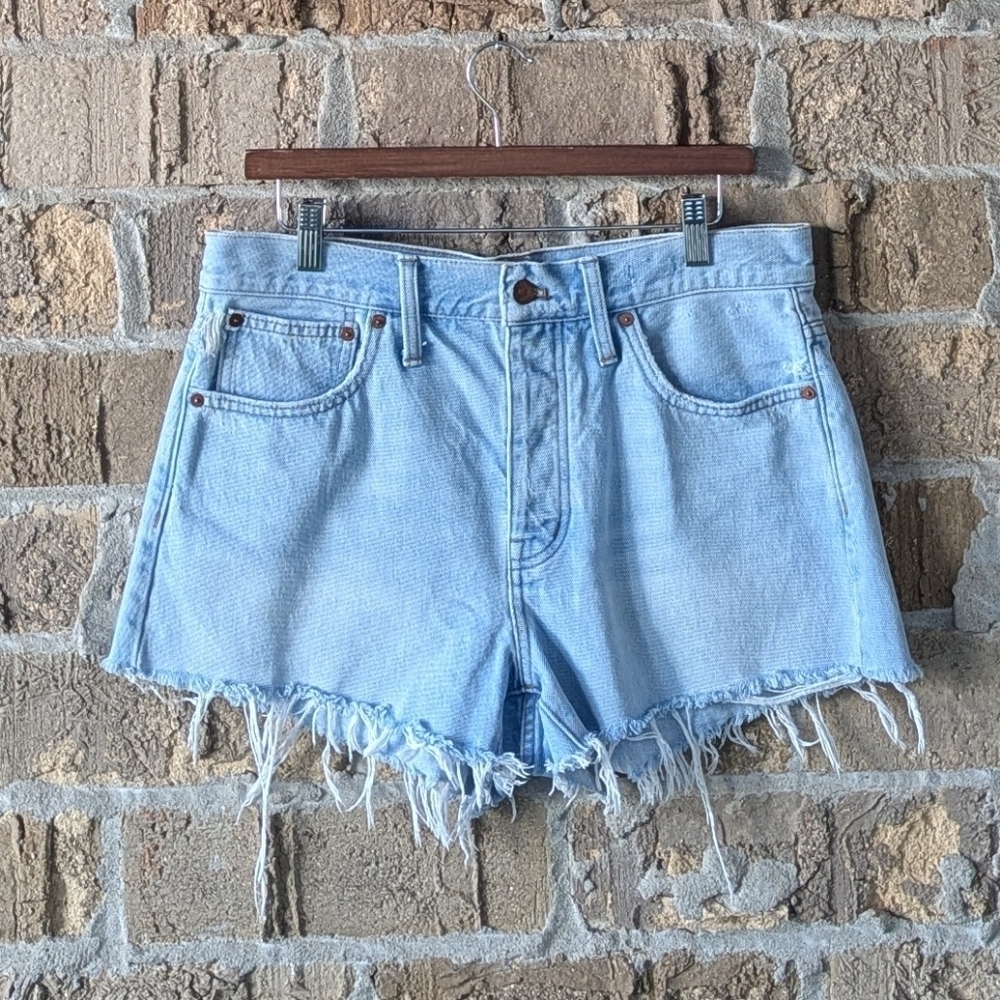 Madewell Relaxed Denim Shorts Light Wash Cutoffs Size 28 Button Fly